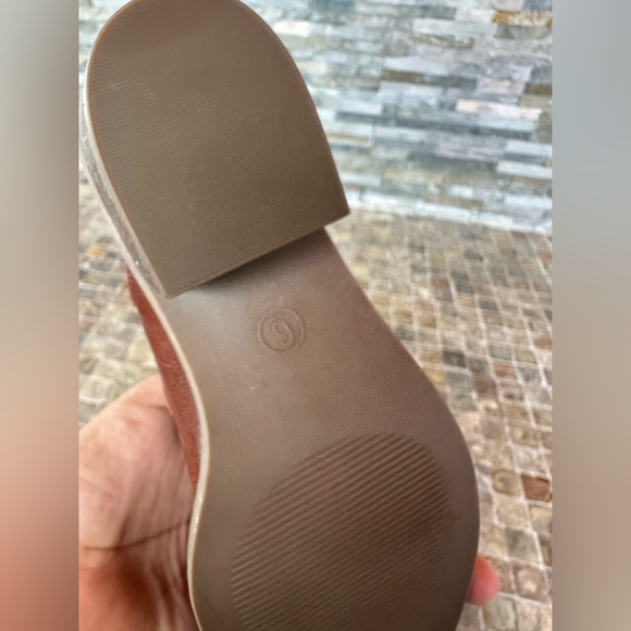 Universal thread Brown Leather Ankle Boots - Picture 6 of 7